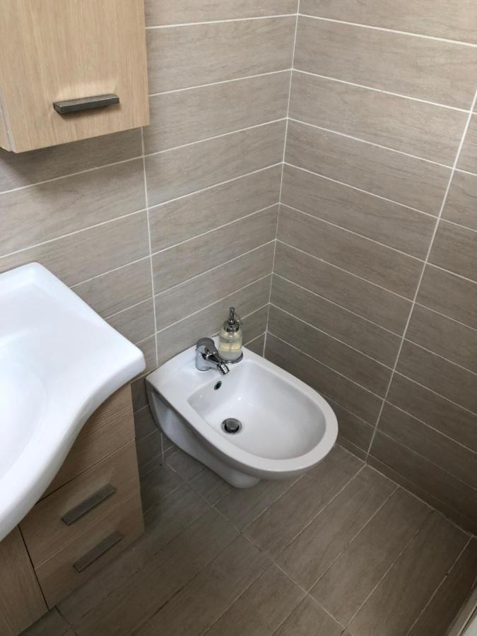 La Verbanella Apartment แวร์บาเนีย ภายนอก รูปภาพ