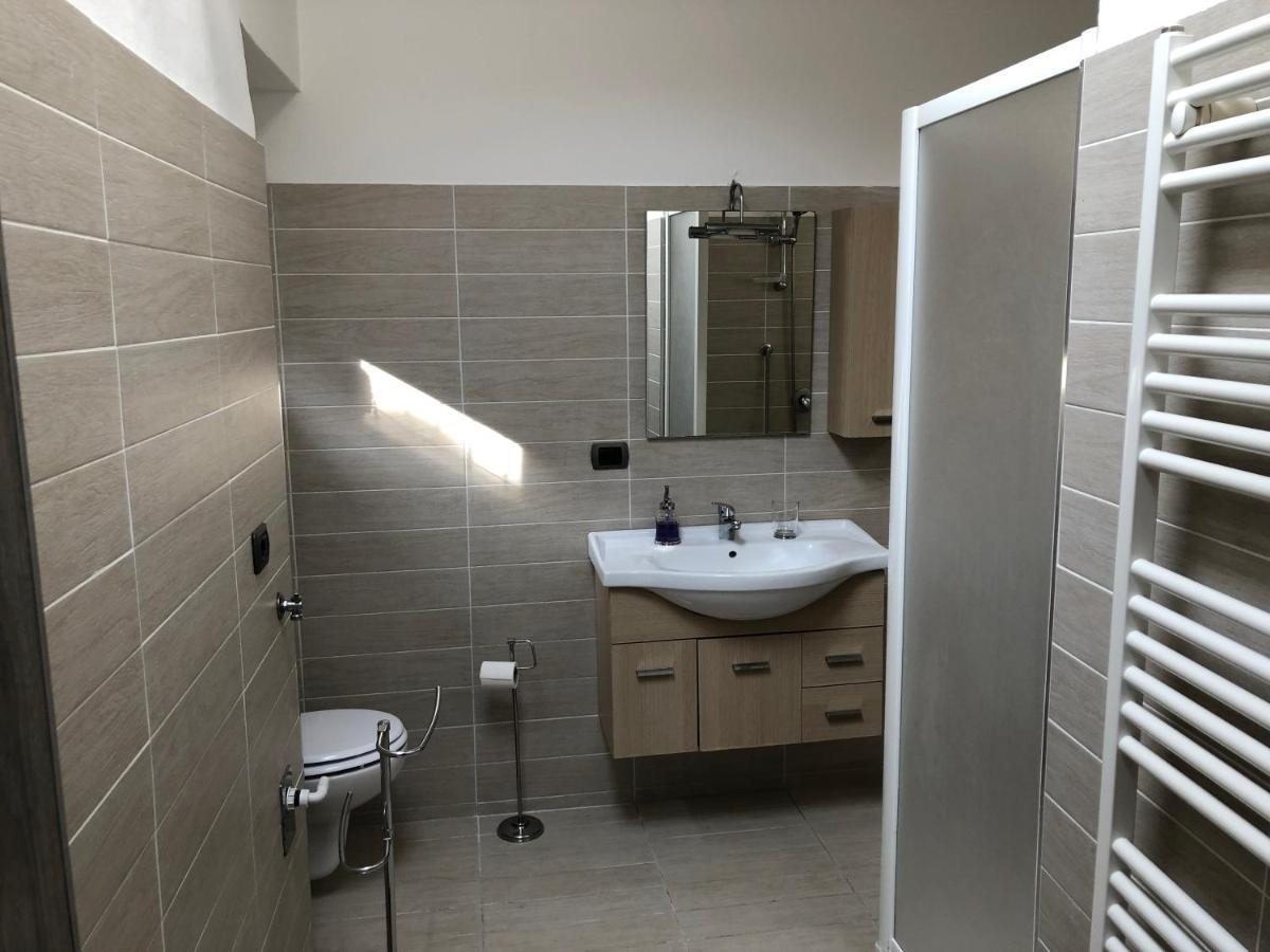 La Verbanella Apartment แวร์บาเนีย ภายนอก รูปภาพ